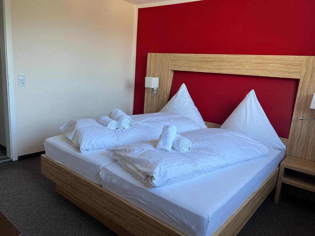 Hotel Ziegenkrug - Pritzwalk Bagian luar foto