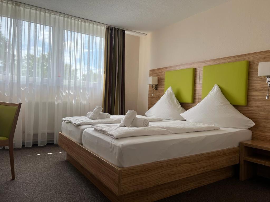 Hotel Ziegenkrug - Pritzwalk Bagian luar foto